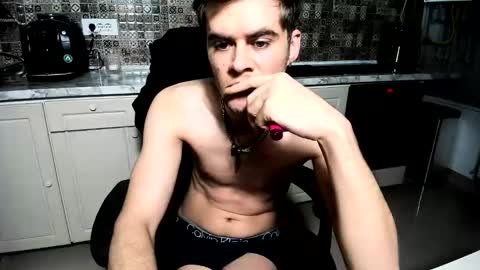 Snapshot of jason_marz chatting on 01/26/25, 05:23 JasoN online show from 01/26/25, 05:23