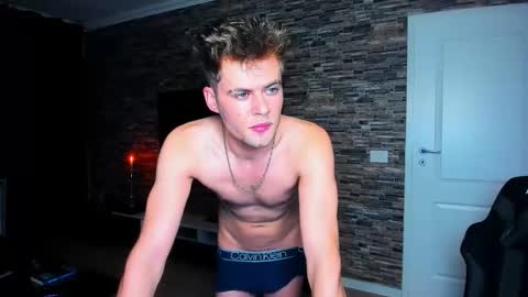 Snapshot of jason_marz chatting on 11/12/25, 08:52 JasoN online show from 11/12/25, 08:52