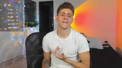 Snapshot of jasper__jones chatting on 10/27/25, 09:46 JASPER JONES online show from 10/27/25, 09:46