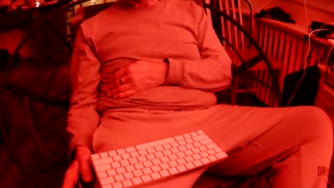 jasperh98 online show from 12/18/25, 08:42