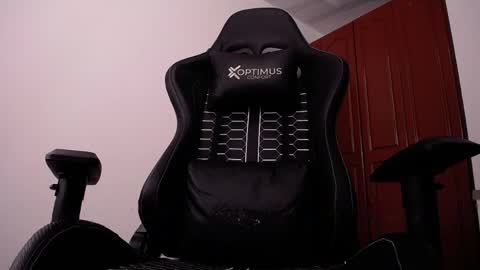 Snapshot of jasson_king01 chatting on 04/02/26, 02:37 JKing online show from 04/02/26, 02:37