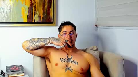 Lil Dark online show from 10/18/25, 04:59