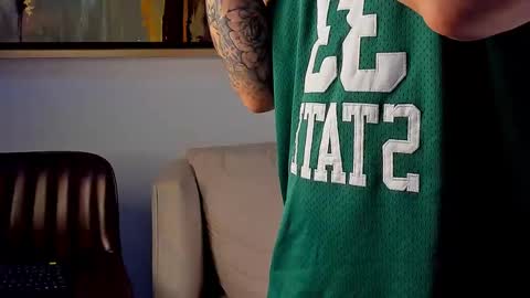 Lil Dark online show from 11/10/25, 02:21