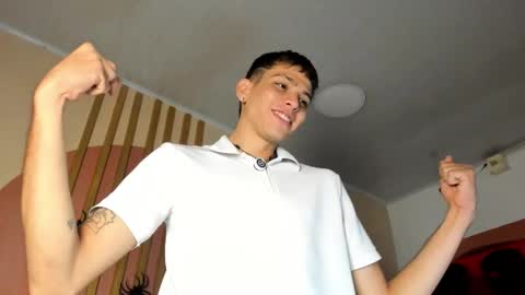 Snapshot of jasson_smit chatting on 10/23/25, 01:32 J A S S O N online show from 10/23/25, 01:32