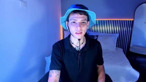 Snapshot of jasson_smit chatting on 11/02/25, 01:35 J A S S O N online show from 11/02/25, 01:35