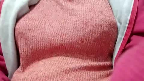 jasspreettt online show from 01/03/25, 02:43