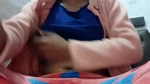 jasspreettt online show from 01/21/25, 12:07