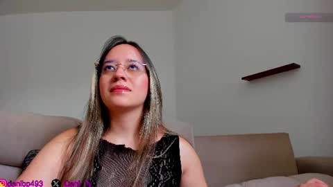 dani and javi online show from 06/16/26, 05:04