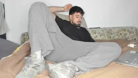 Javier  online show from 05/26/26, 07:32
