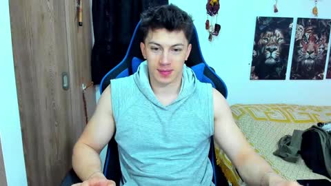 Snapshot of javiersexymann chatting on 12/29/24, 05:33 Javier online show from 12/29/24, 05:33