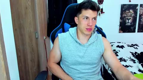 Snapshot of javiersexymann chatting on 02/10/25, 05:30 Javier online show from 02/10/25, 05:30