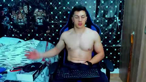 Snapshot of javiersexymann chatting on 02/03/26, 05:05 Javier online show from 02/03/26, 05:05