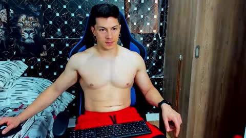 Snapshot of javiersexymann chatting on 02/19/26, 06:15 Javier online show from 02/19/26, 06:15