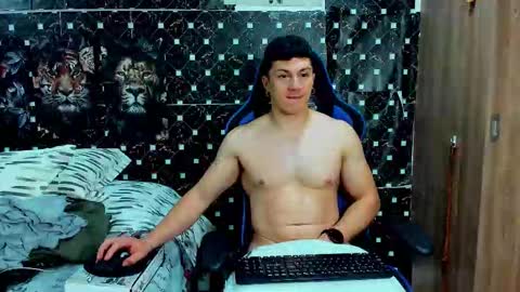 Snapshot of javiersexymann chatting on 02/20/26, 06:26 Javier online show from 02/20/26, 06:26