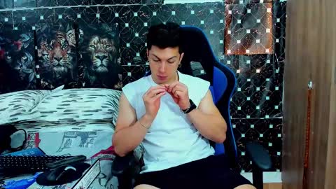 Snapshot of javiersexymann chatting on 03/03/26, 06:47 Javier online show from 03/03/26, 06:47