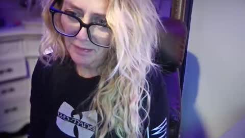 Snapshot of javlovesu chatting on 02/05/26, 10:09 JAV online show from 02/05/26, 10:09