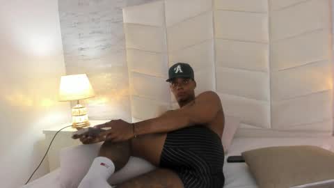 jax black online show from 11/04/25, 07:02