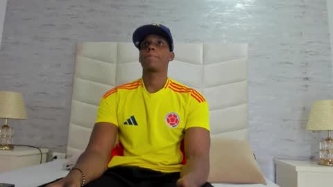 jax black online show from 11/18/25, 06:56