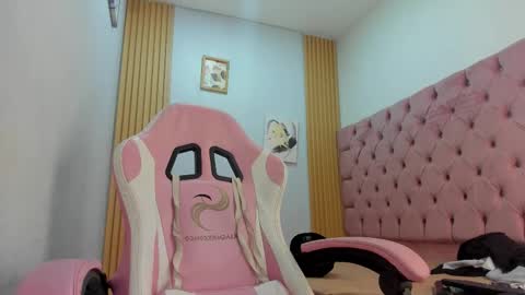 jax_maliq online show from 11/11/25, 04:23