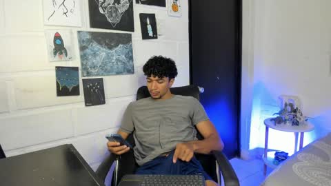 Jay online show from 04/10/26, 07:18
