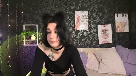 Regina online show from 06/23/26, 01:09