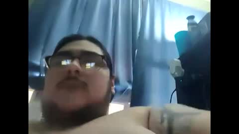 Snapshot of jay_longstocking chatting on 09/22/25, 06:21 Your Daddy online show from 09/22/25, 06:21