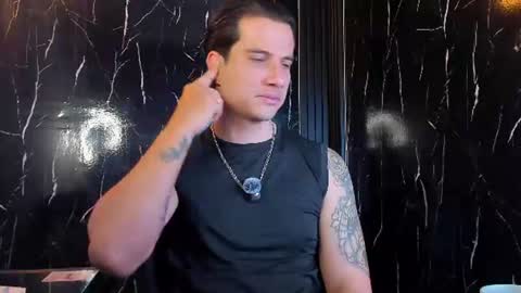 Snapshot of jayalvarrez_ chatting on 06/21/26, 01:13 Jay Alvarrez online show from 06/21/26, 01:13