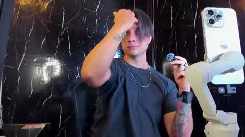 Snapshot of jayalvarrez_ chatting on 06/23/26, 02:26 Jay Alvarrez online show from 06/23/26, 02:26