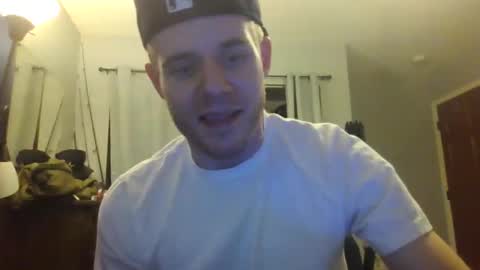 Snapshot of jaybrik92 chatting on 12/14/25, 01:22 Jlio Delgauto online show from 12/14/25, 01:22