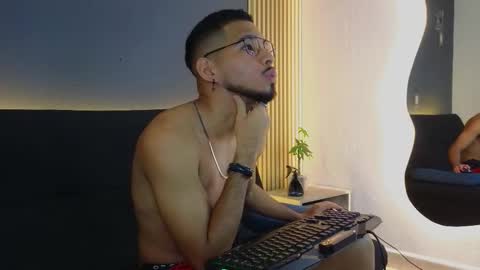 Snapshot of jaybrown_1 chatting on 10/02/25, 03:24 Jay online show from 10/02/25, 03:24