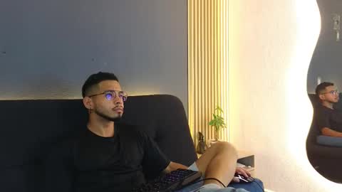 Snapshot of jaybrown_1 chatting on 10/04/25, 03:59 Jay online show from 10/04/25, 03:59