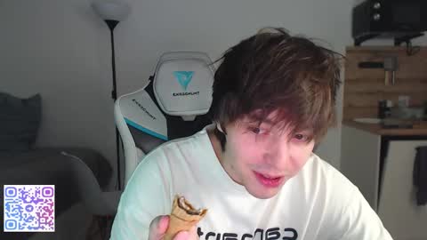 Jayce online show from 10/07/25, 07:11