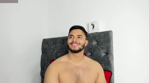 Snapshot of jayd_muscle1 chatting on 05/14/26, 05:14 jayd_muscle1 online show from 05/14/26, 05:14
