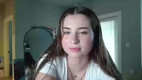 Snapshot of jaydesilver2 chatting on 09/13/25, 10:53 Jayde  online show from 09/13/25, 10:53