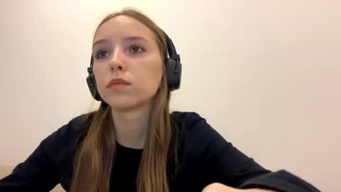 Isabella Rose online show from 03/19/26, 03:27