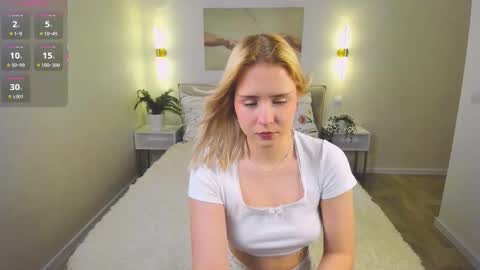 Molly online show from 11/24/25, 02:39