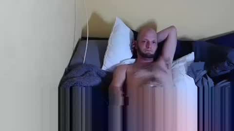 Snapshot of jayjay111989 chatting on 03/17/26, 01:43 HUngBtmFl online show from 03/17/26, 01:43