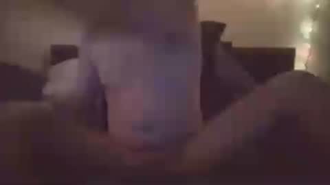 HUngBtmFl online show from 05/07/26, 02:00