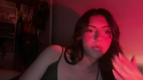 Snapshot of jayla_yen chatting on 07/15/26, 04:29 Jayla online show from 07/15/26, 04:29