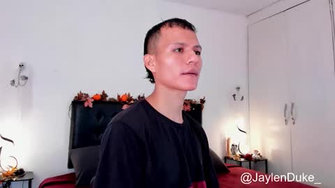 Snapshot of jaylen_and_duke chatting on 10/23/25, 11:09 Jaylen and duke online show from 10/23/25, 11:09