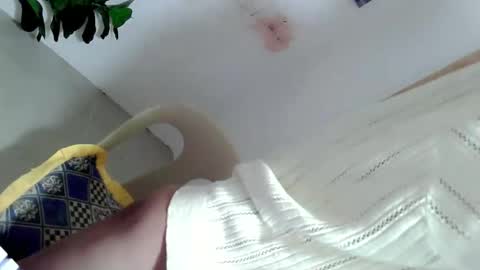 Snapshot of jaynalicious chatting on 12/18/25, 11:33 jaynalicious online show from 12/18/25, 11:33