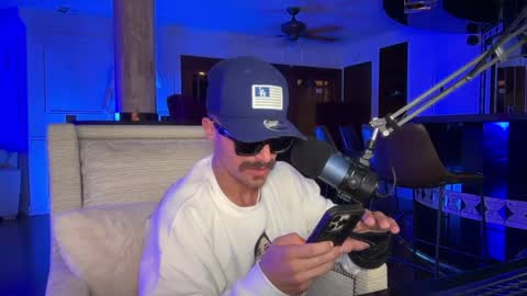 Snapshot of jayromeroxxx chatting on 05/09/26, 03:23 Jay Romero XXX online show from 05/09/26, 03:23