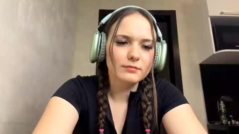 Snapshot of jaytagge chatting on 03/18/26, 05:38 Aurora online show from 03/18/26, 05:38