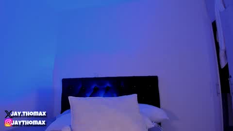 Snapshot of jaythomax chatting on 01/09/25, 08:33 jaythomax online show from 01/09/25, 08:33