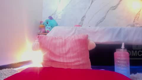 Snapshot of jazlynn_ chatting on 02/10/25, 11:02 Jaz online show from 02/10/25, 11:02