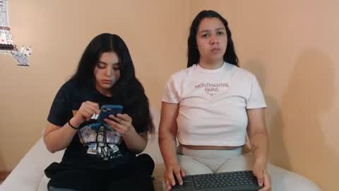 Jazmin and Scarlett online show from 07/10/26, 09:01