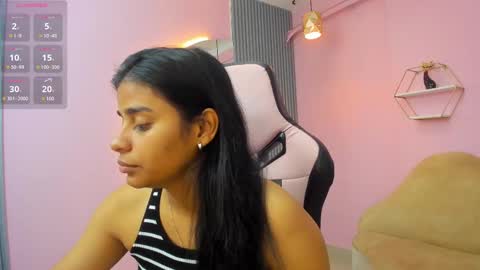 Snapshot of jazmin_ebony chatting on 09/22/25, 10:17 jazmin online show from 09/22/25, 10:17