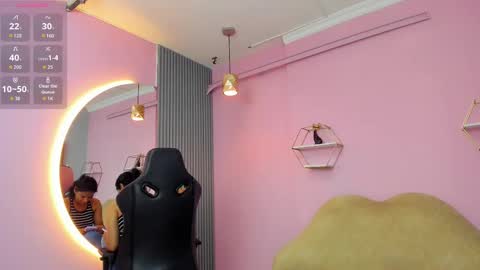 Snapshot of jazmin_ebony chatting on 09/24/25, 10:40 jazmin online show from 09/24/25, 10:40