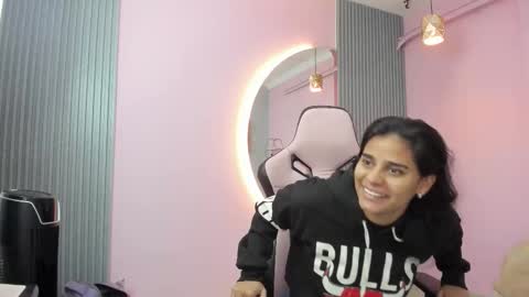 Snapshot of jazmin_ebony chatting on 09/26/25, 10:08 jazmin online show from 09/26/25, 10:08