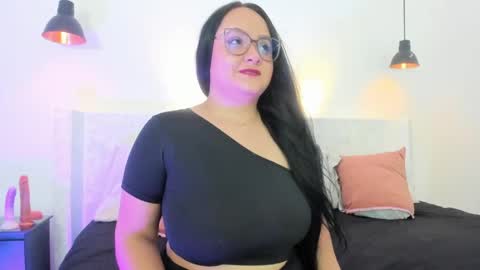 Snapshot of jazmin_flores1 chatting on 05/03/26, 10:27 Jazmin online show from 05/03/26, 10:27